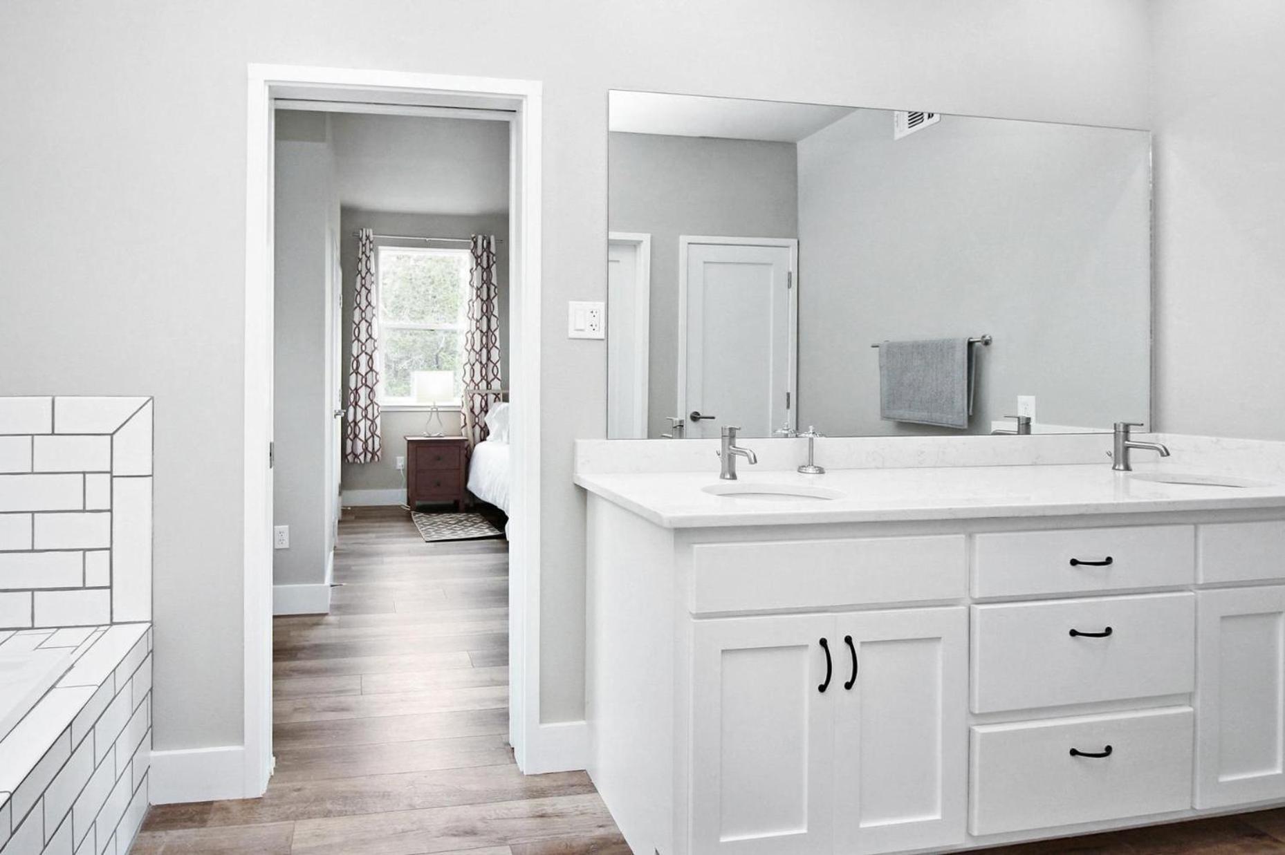 River Road Retreat Wimberley Bagian luar foto