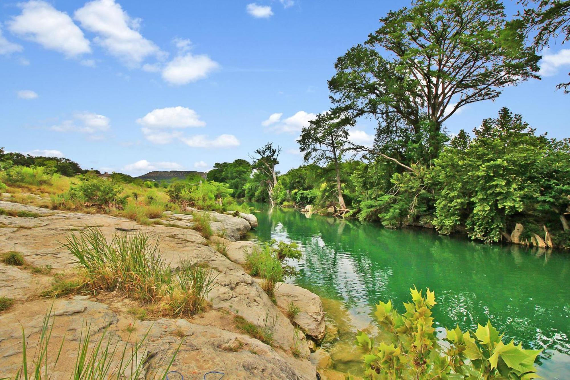 River Road Retreat Wimberley Bagian luar foto